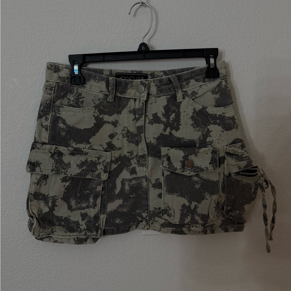 Y2K Kyvelli Camo Cargo Mini Skirt Utility Pocket Streetwear Style Size 4